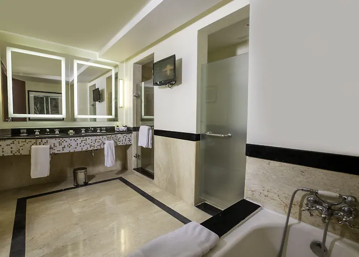 Park Regency Sheikh Resort